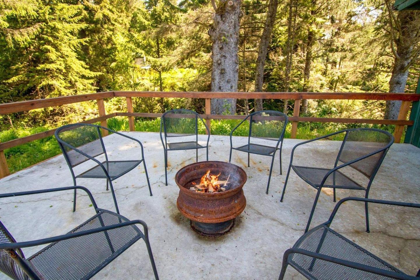 Sandbug - Tiny Home Tranquility On The Oregon Coast! Waldport Exterior photo